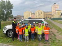 Prvňáčci spolu s předškoláky na dopravním hřišti v Břeclavi